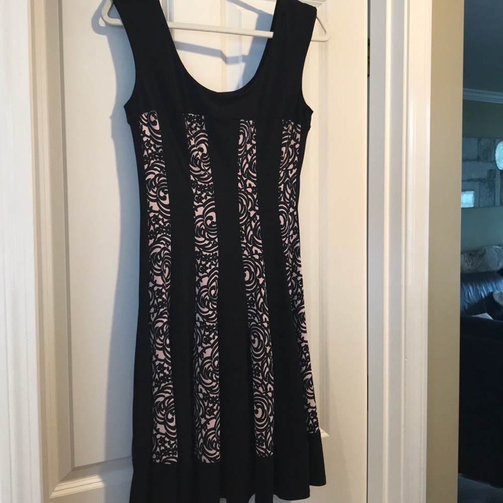 Connected apparel sleeveless swing knit dress